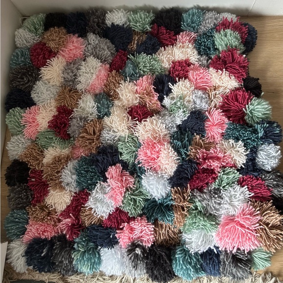 Multicolor Shaggy Rug - Picture 3 of 5